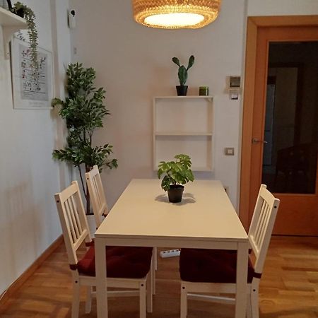 Private Rooms Near Las Ramblas Βαρκελώνη Εξωτερικό φωτογραφία